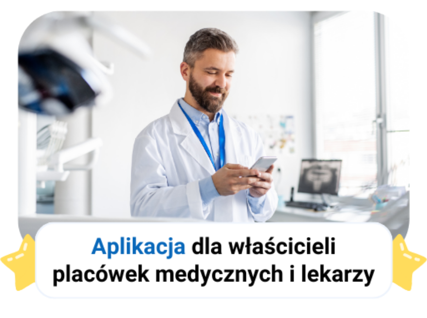 Mężczyzna w białym fartuchu medycznym używa telefonu; napis o aplikacji medycznej.