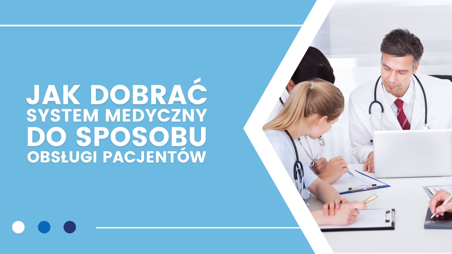 Wybór systemu medycznego dopasowanego do obsługi pacjentów, zespół lekarzy przy laptopie.